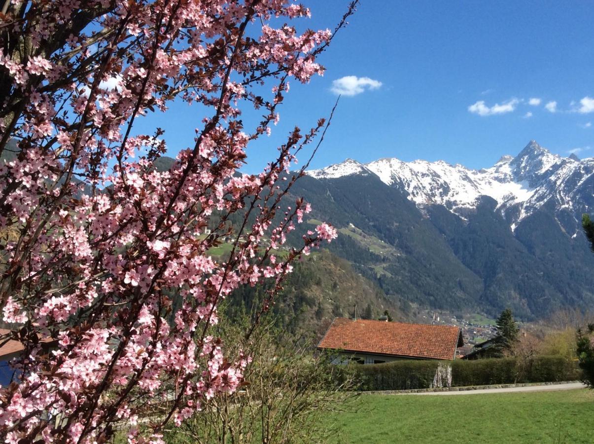Comfortable Apartment In A Beautiful Surrounding Sautens Esterno foto