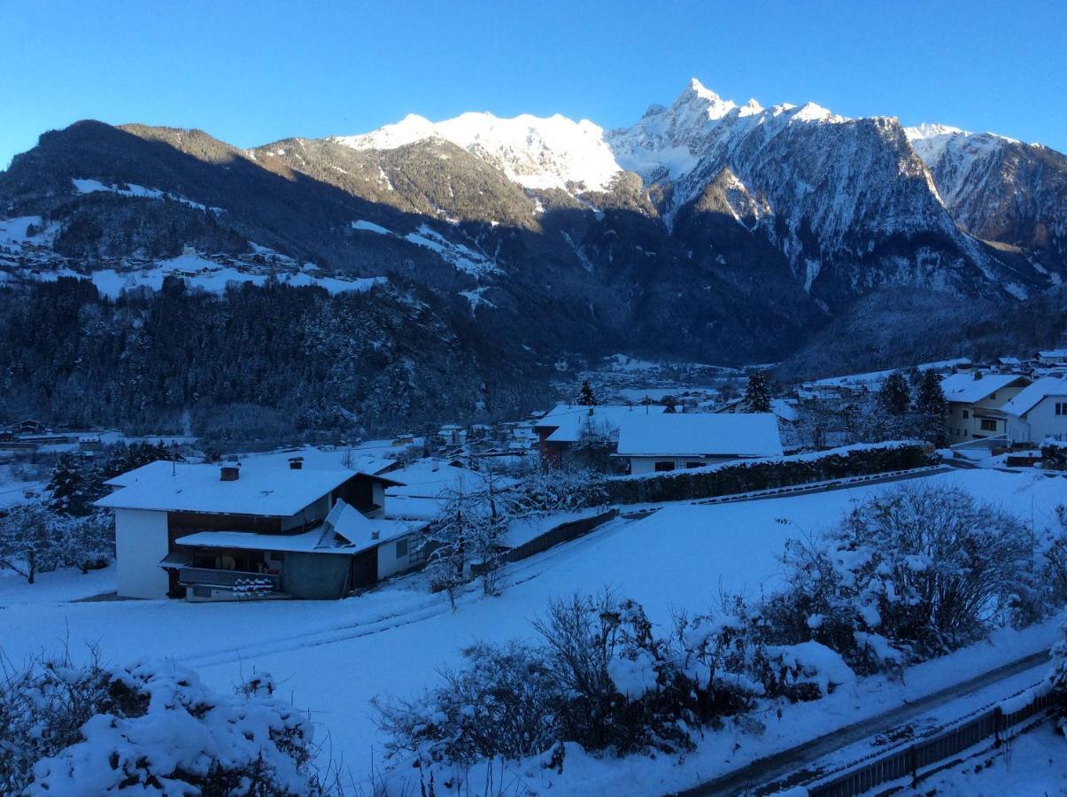 Comfortable Apartment In A Beautiful Surrounding Sautens Esterno foto