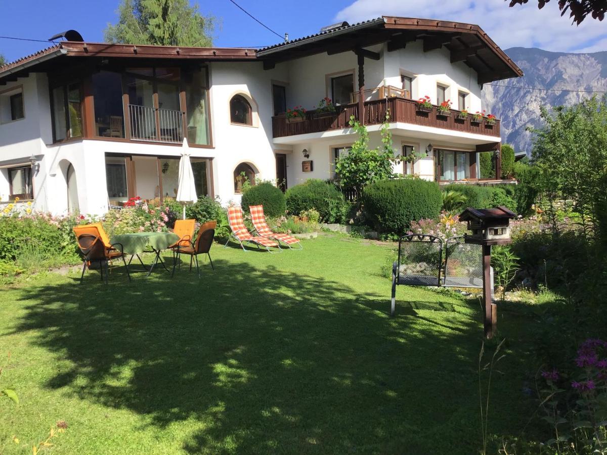Comfortable Apartment In A Beautiful Surrounding Sautens Esterno foto