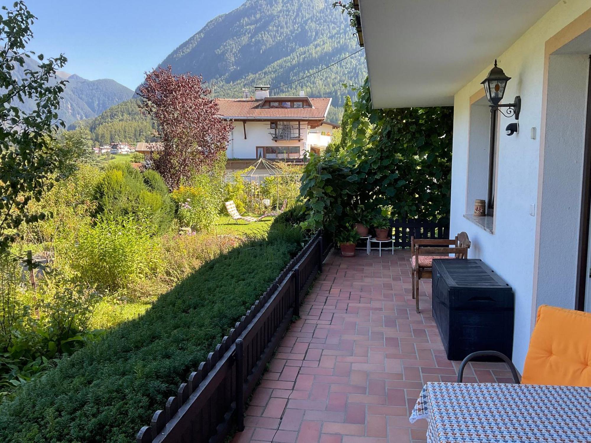 Comfortable Apartment In A Beautiful Surrounding Sautens Esterno foto